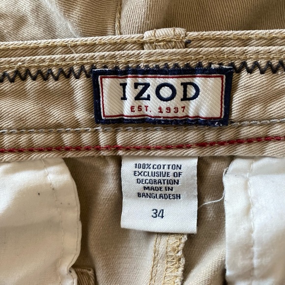 IZOD Cargo Shorts - Picture 5 of 7